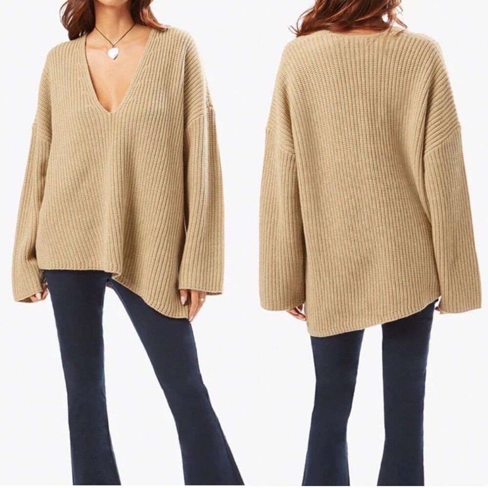 WEWOREWHAT Womens Sweater Medium Tan Pullover Oversized Chunky Knit Asymmetric